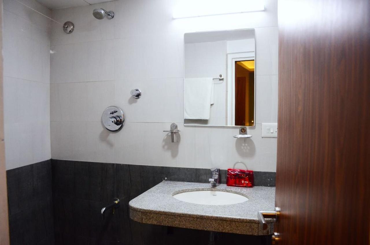 Oyo 6429 Hotel Pearl Pune Esterno foto