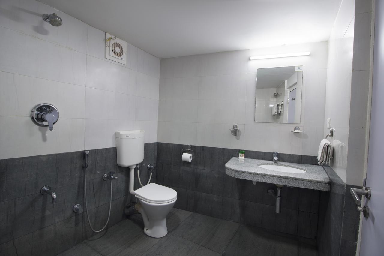 Oyo 6429 Hotel Pearl Pune Esterno foto