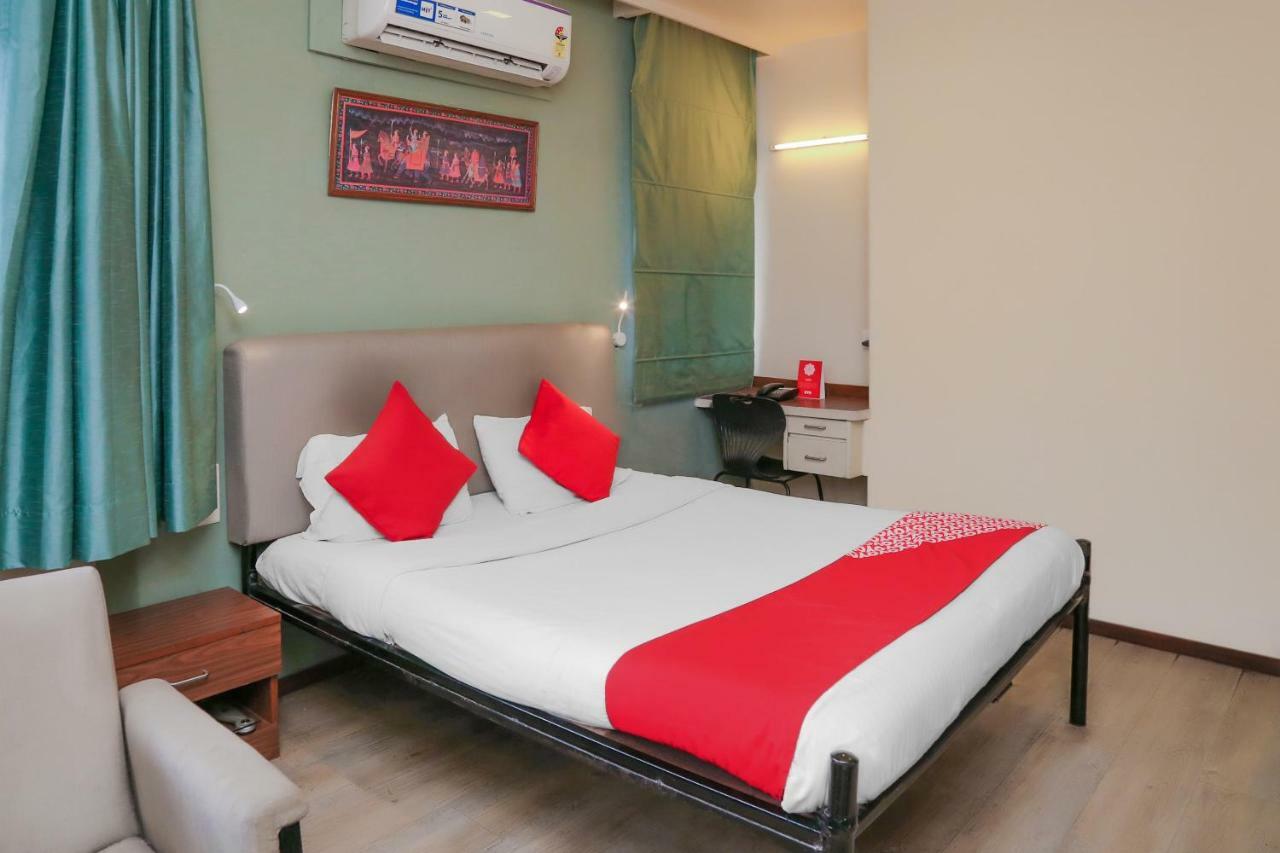 Oyo 6429 Hotel Pearl Pune Esterno foto